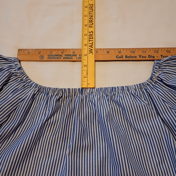Style House Women's Size L Top Blue White Striped Ruffles Elastic Neckline LNC - Picture 6 of 9